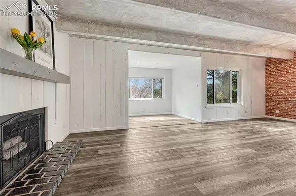 Denver, CO 80231,2525 S Dayton WAY #2209