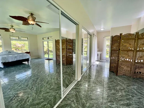 11-2920 S APELE RD, Mountain View, HI 96771