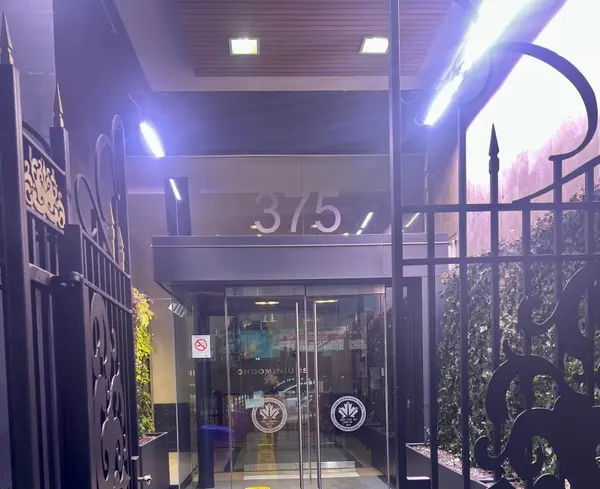 Toronto C01, ON M5V 1K1,375 King ST W #2803