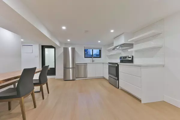 Toronto C01, ON M6J 2H9,25 Palmerston AVE #Bsmt