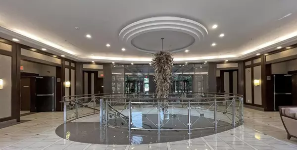 Toronto C13, ON M3C 0J4,135 Wynford DR ##806