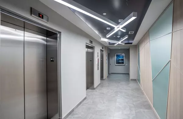 Toronto C08, ON M5A 0M8,20 Tubman AVE #1901