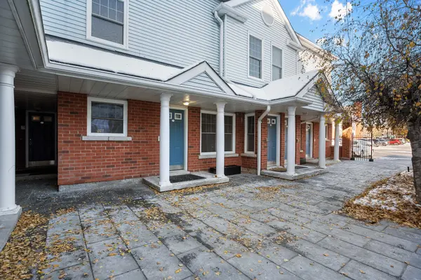 Clarington, ON L1E 1S8,1659 Nash RD #I-15