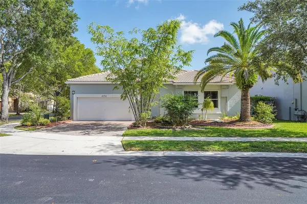 Pembroke Pines, FL 33027,16714 SW 10th St