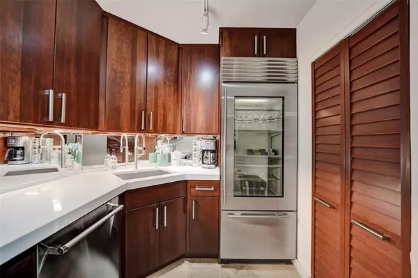 Wilton Manors, FL 33305,200 NE 19th Ct #107M