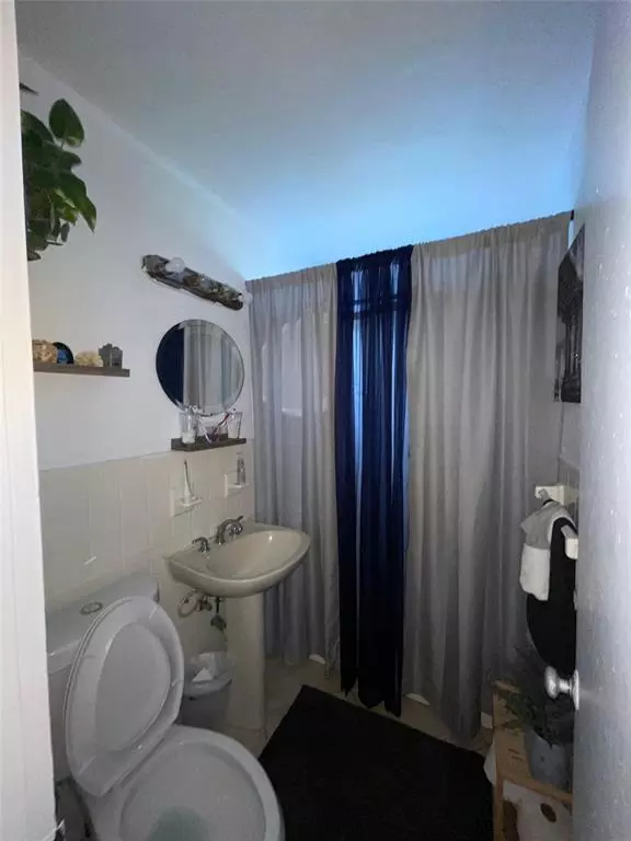 Lauderhill, FL 33311,3330 NW 7th Ct