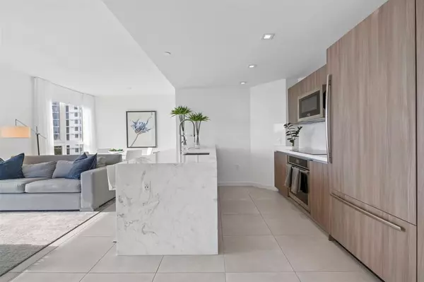 Fort Lauderdale, FL 33304,401 N Birch Rd #607