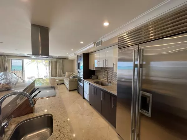 Hollywood, FL 33019,777 S Surf Rd