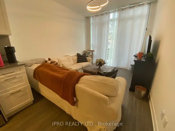 Barrie, ON L9J 0K1,681 Yonge ST #103