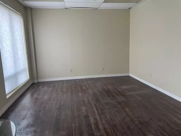 Oakville, ON L6H 2R2,1121 INVICTA ST #7