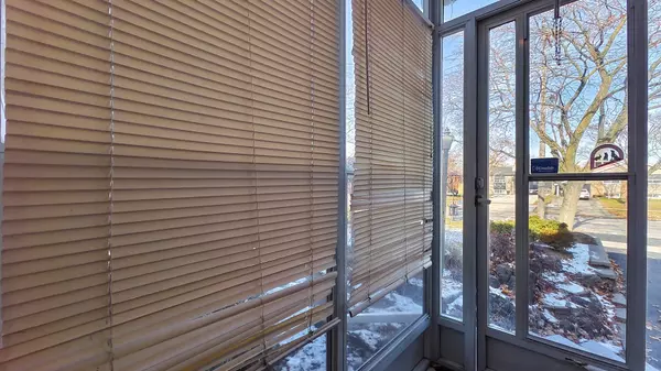 Toronto W10, ON M9W 3M5,35 Westhumber BLVD