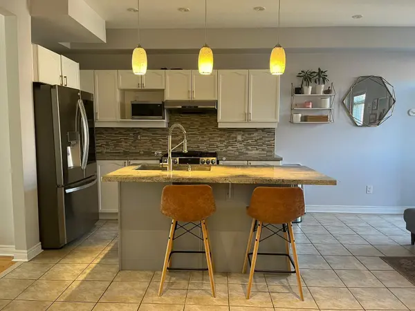 Mississauga, ON L5M 0G7,5405 Festival DR