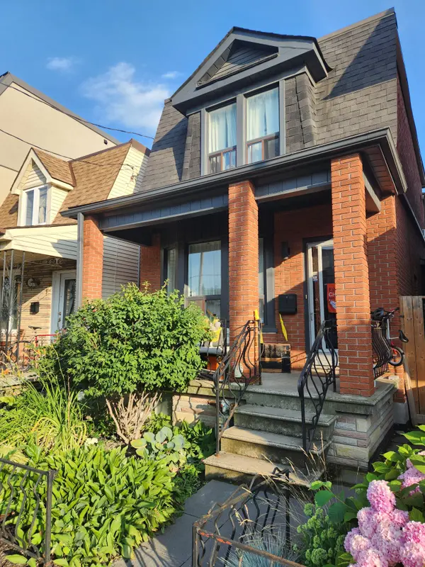 119 Hallam ST, Toronto W02, ON M6H 1W9