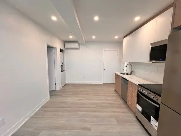 Toronto W04, ON M6E 2J9,1982 Eglinton AVE W #2