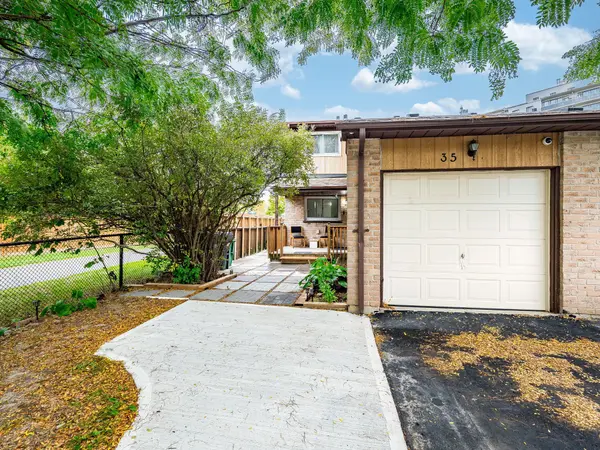 Brampton, ON L6W 3R8,35 Scottsdale CT