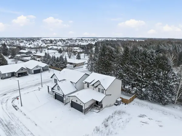 Brighton, ON K0K 1H0,4 Mackenzie John CRES