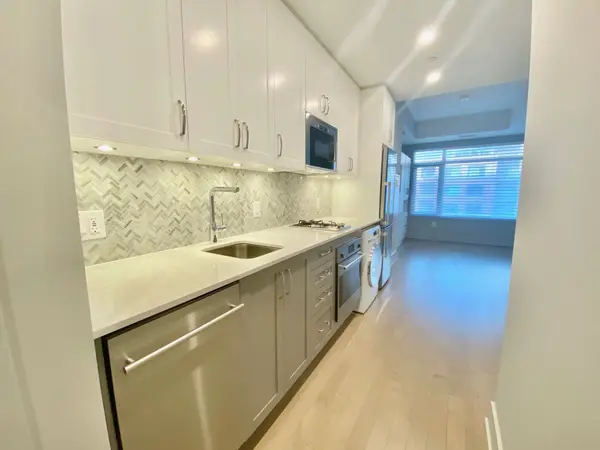 Glebe - Ottawa East And Area, ON K1S 5V7,60 Springhurst AVE #315