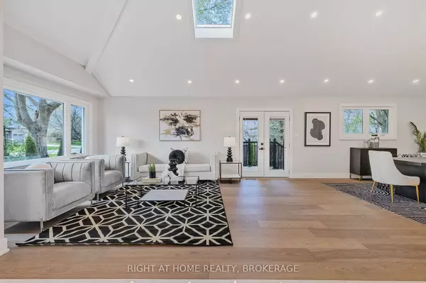 Hamilton, ON L9G 2K3,347 Mapledene DR