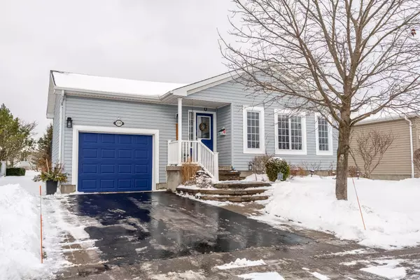 136 Glenariff DR, Hamilton, ON L8B 1A5