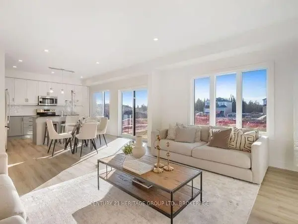 Loyalist, ON K0H 2H0,78 Dusenbury DR