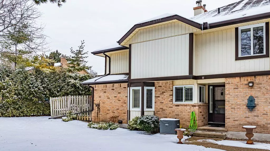 1501 Upper Middle RD #2, Burlington, ON L7P 4M5