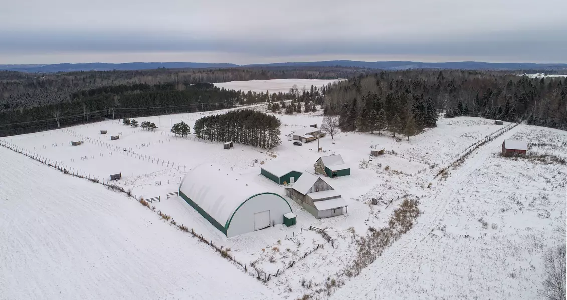 744 Trunk RD, Bonfield, ON P0H 2E0