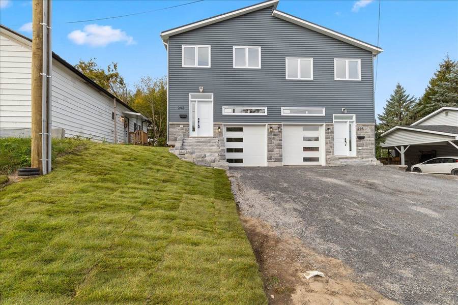 293 Church ST, Greater Napanee, ON K7R 1C5