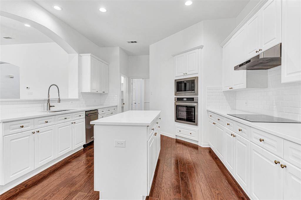 4332 RISINGHILL Drive, Plano, TX 75024