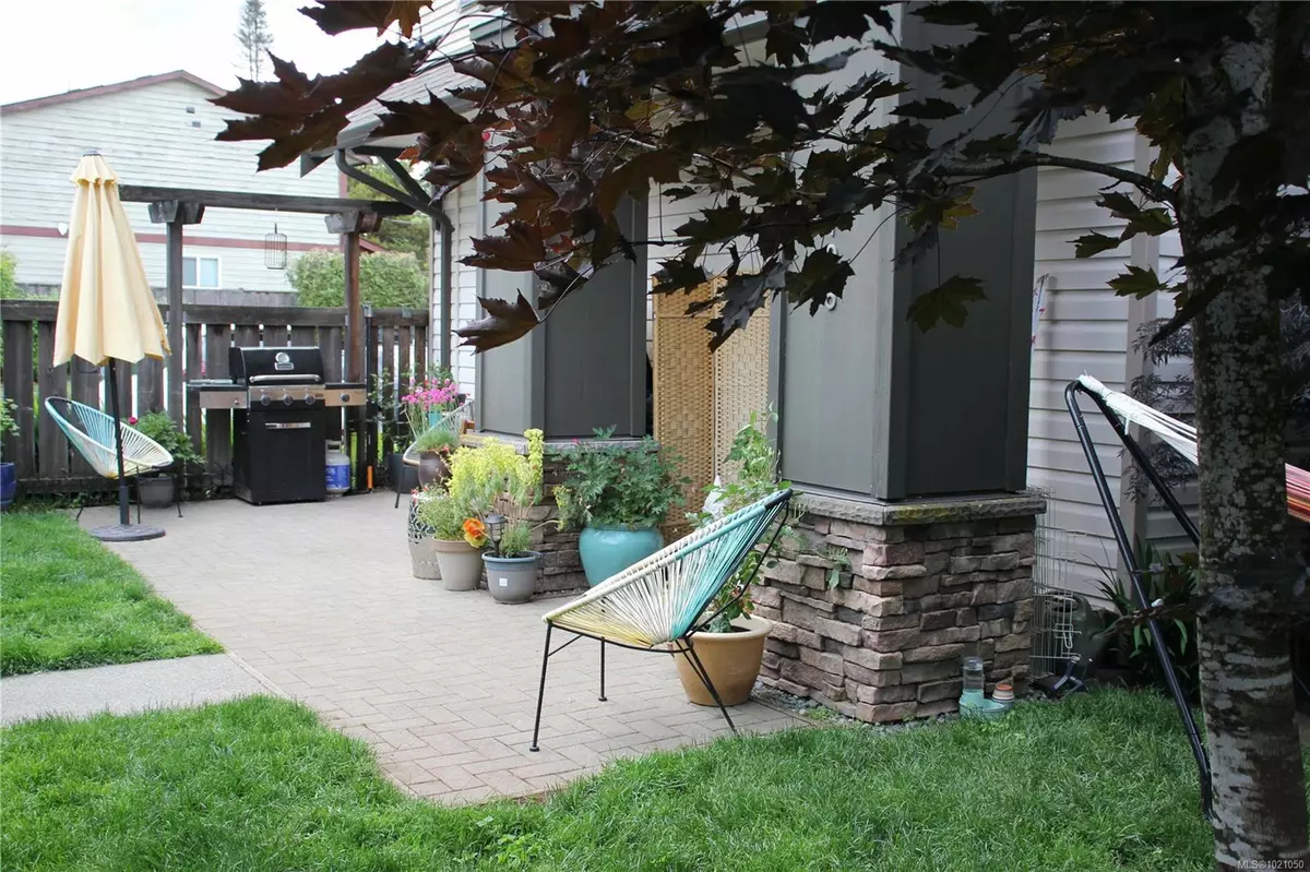 Nanaimo, BC V9S 2N2,2115 Meredith Rd #106