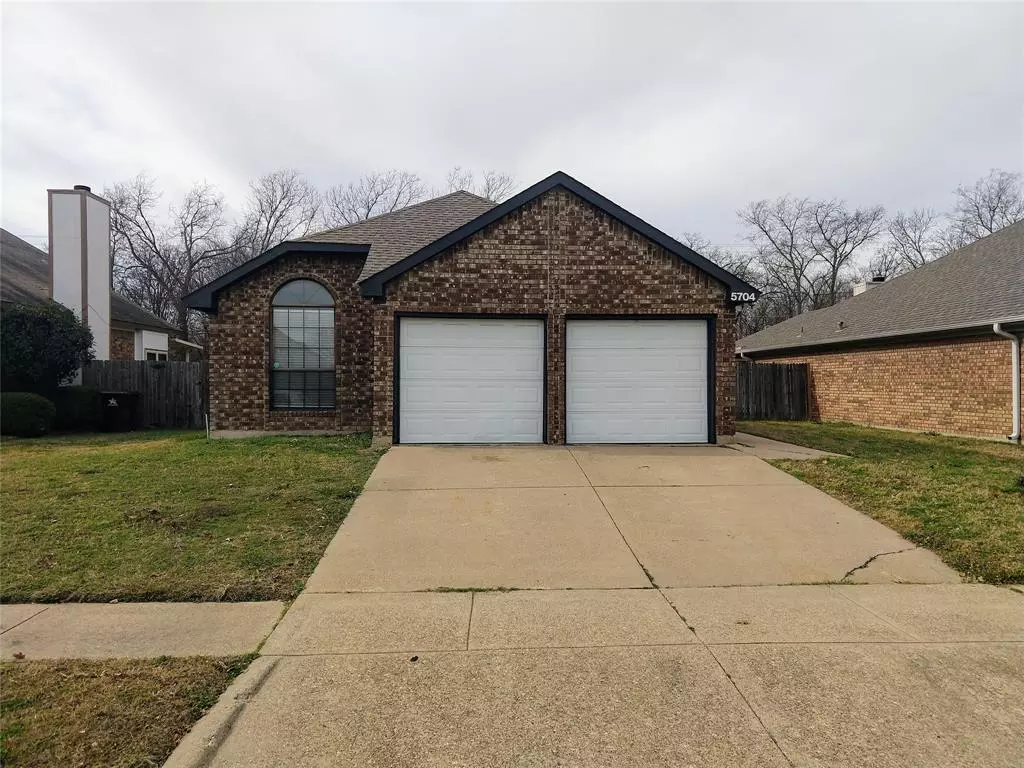 Arlington, TX 76018,5704 Congressional Drive