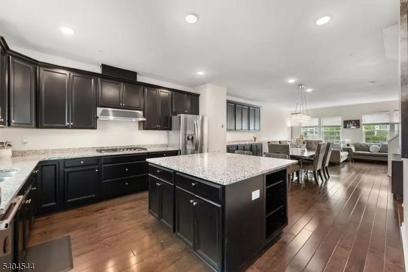 Wood-ridge Boro, NJ 07075,12 Marshall Ln