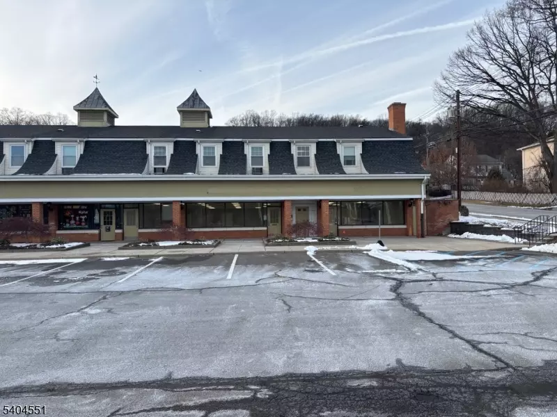 Hawthorne Boro, NJ 07506,662 Goffle Rd