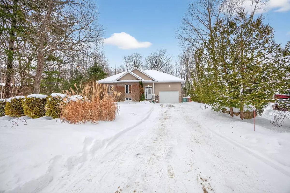 Tiny, ON L9M 0J2,61 RUE VANIER N/A