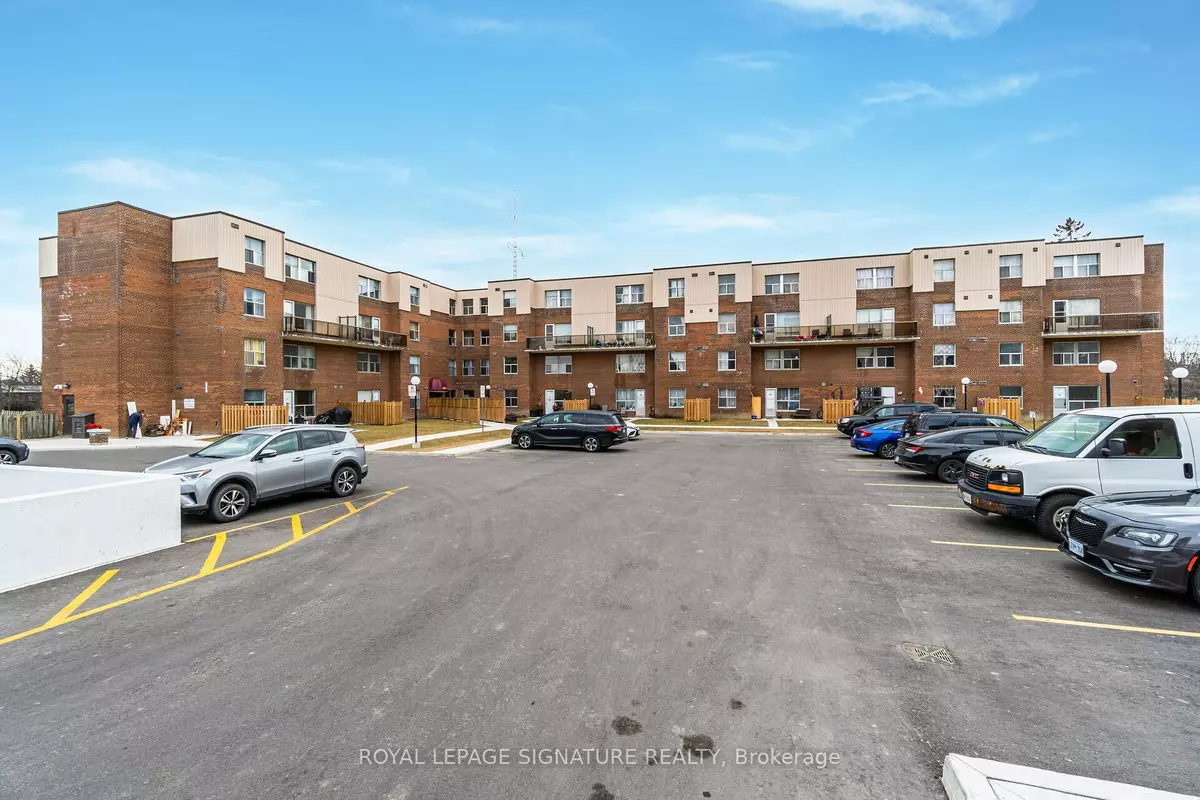 Mississauga, ON L5C 2T8,1055A Forestwood DR #103(upper)