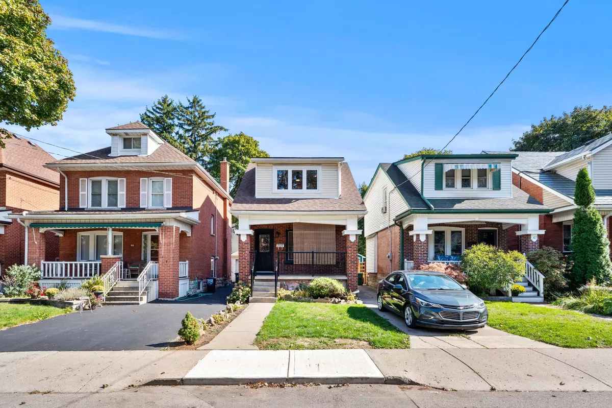 Hamilton, ON L8M 3G3,105 Rothsay AVE