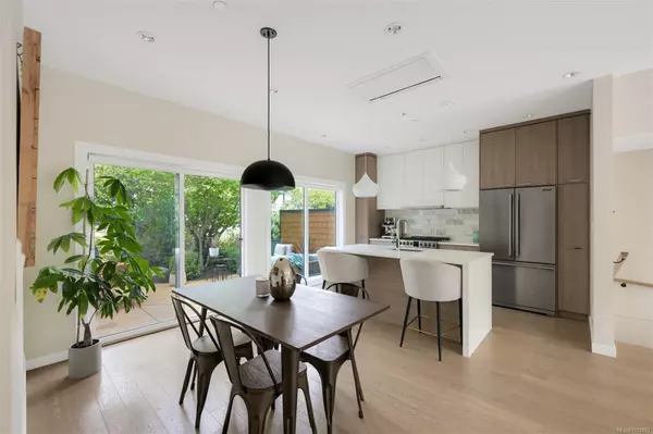 Langford, BC V9B 0V5,1454 Bear Mountain Pkwy #104