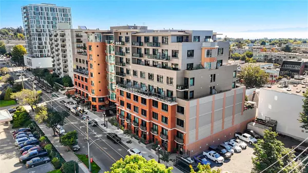 Victoria, BC V8V 0C9,1029 View St #526