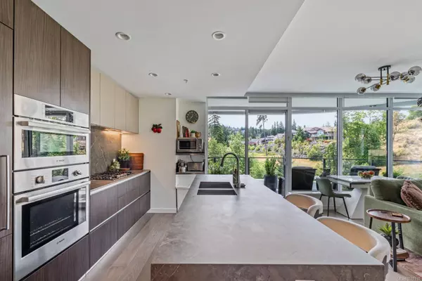 Langford, BC V9B 7C1,2000 Hannington Rd #815