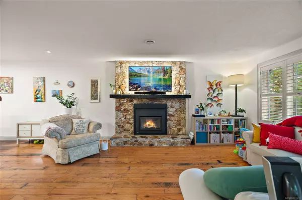 Saanich, BC V8N 3C1,4000 Cedar Hill Rd