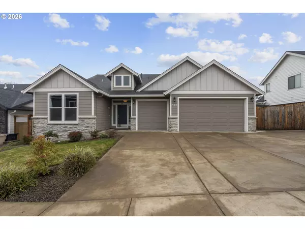 425 NW CRATER LAKE DR, Dallas, OR 97338