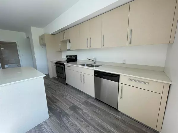 Winnipeg, MB R3G 1L2,54 Maryland ST