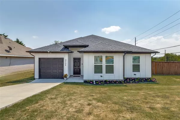 Dallas, TX 75241,2704 Lucky Lane