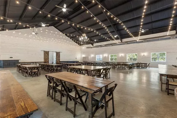 Greenville, TX 75402,1297 County Road 3318