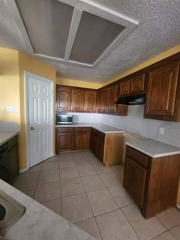 Waxahachie, TX 75167,117 Howland Lane