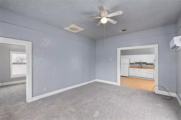 Bangs, TX 76823,102 E Fitzgerald Street