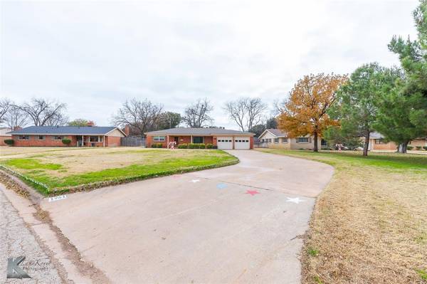 1961 River Oaks Circle,  Abilene,  TX 79605