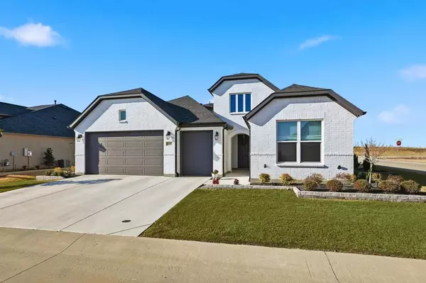 11400 Iron Bark Drive, Denton, TX 76207