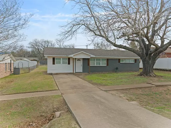 510 Overlook Drive, Midlothian, TX 76065