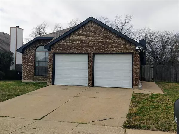 Arlington, TX 76018,5704 Congressional Drive