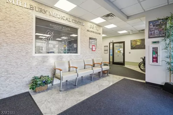 Millburn Twp., NJ 07041,25 E Willow St.